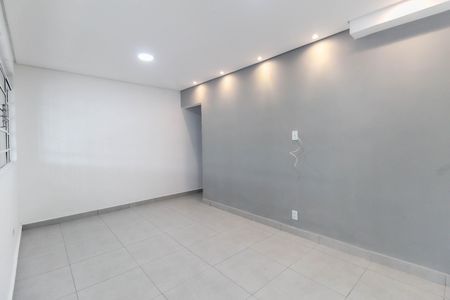 Sala de casa à venda com 2 quartos, 108m² em Itaquera, São Paulo
