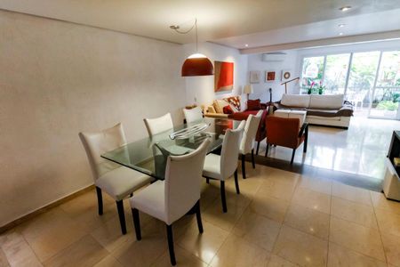 Casa de condomínio à venda com 230m², 4 quartos e 3 vagasSala 2 - Jantar