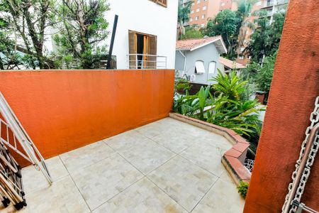 Casa de condomínio à venda com 230m², 4 quartos e 3 vagasVaranda - Suíte 3