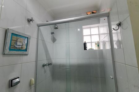 Casa de condomínio à venda com 230m², 4 quartos e 3 vagasBanheiro da Suíte 2 - chuveiro