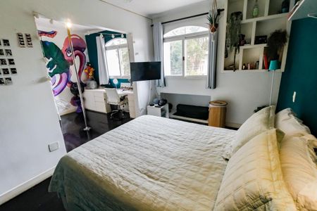 Casa de condomínio à venda com 230m², 4 quartos e 3 vagasSuíte 1