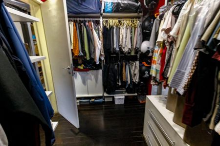 Casa de condomínio à venda com 230m², 4 quartos e 3 vagasCloset da suíte 4