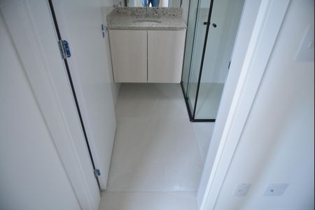 Banheiro da Suíte de apartamento para alugar com 1 quarto, 47m² em Parque das Nações, Santo André