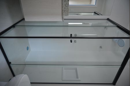 Banheiro da Suíte de apartamento para alugar com 1 quarto, 47m² em Parque das Nações, Santo André