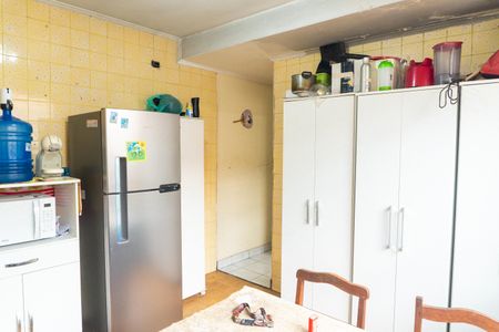 Casa para alugar com 100m², 2 quartos e 2 vagasCozinha