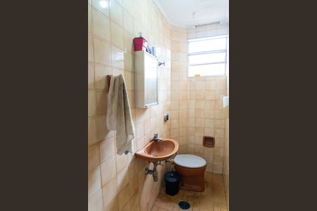 Casa para alugar com 100m², 2 quartos e 2 vagasLavabo