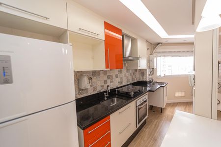 Apartamento para alugar com 50m², 2 quartos e 1 vaga Apartamento para alugar com 50m², 2 quartos e 1 vagaCozinha e Área de Serviço