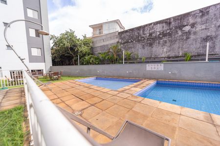 Apartamento para alugar com 50m², 2 quartos e 1 vaga Apartamento para alugar com 50m², 2 quartos e 1 vagaÁrea comum - Piscina