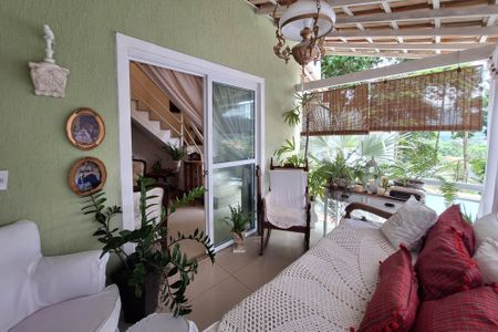 Casa à venda com 234m², 3 quartos e 2 vagas Casa à venda com 234m², 3 quartos e 2 vagasVaranda da Sala 1