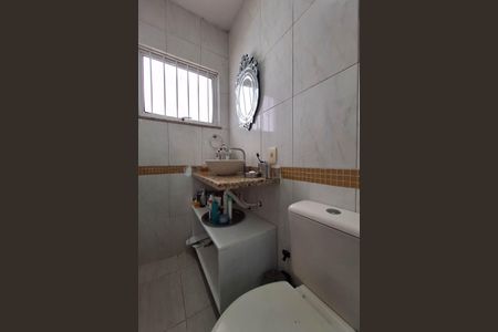 Casa à venda com 234m², 3 quartos e 2 vagas Casa à venda com 234m², 3 quartos e 2 vagasBanheiro da Suíte 1