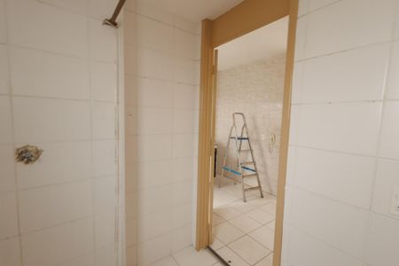 Apartamento para alugar com 49m², 2 quartos e 1 vaga Apartamento para alugar com 49m², 2 quartos e 1 vagaBanheiro
