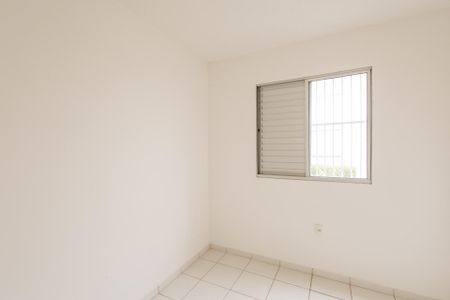 Quarto 2 de apartamento para alugar com 2 quartos, 49m² em Piracangaguá, Taubaté
