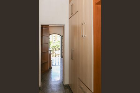 Casa à venda com 470m², 5 quartos e 4 vagas Casa à venda com 470m², 5 quartos e 4 vagasSuíte 1