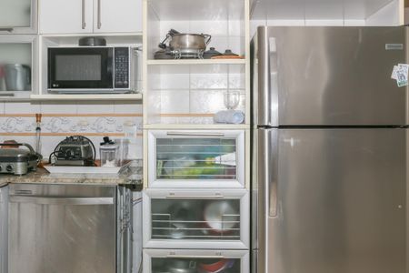 Casa à venda com 470m², 5 quartos e 4 vagas Casa à venda com 470m², 5 quartos e 4 vagasCozinha