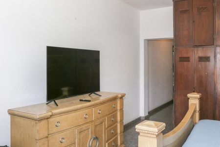 Casa à venda com 470m², 5 quartos e 4 vagas Casa à venda com 470m², 5 quartos e 4 vagasSuíte 2