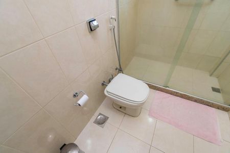 Apartamento à venda com 86m², 3 quartos e 1 vaga Apartamento à venda com 86m², 3 quartos e 1 vagaBanheiro Social