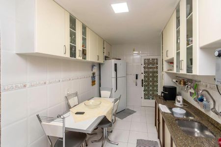 Apartamento à venda com 86m², 3 quartos e 1 vaga Apartamento à venda com 86m², 3 quartos e 1 vagaCozinha