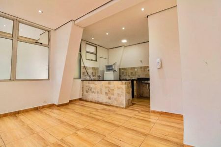 Apartamento para alugar com 50m², 2 quartos e 1 vaga Apartamento para alugar com 50m², 2 quartos e 1 vagaÁrea comum - Salão de festas