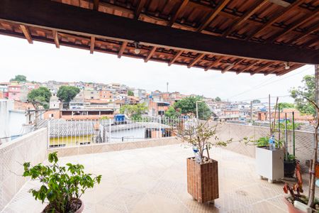 Casa para alugar com 150m², 2 quartos e sem vagaQuintal