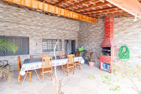 Casa para alugar com 150m², 2 quartos e sem vagaQuintal