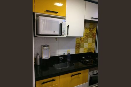 Foto 06 de apartamento à venda com 2 quartos, 42m² em Canhema, Diadema