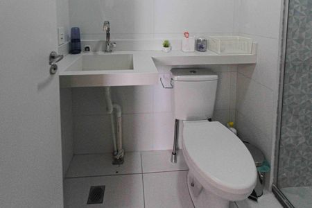 Apartamento para alugar com 44m², 2 quartos e sem vaga Apartamento para alugar com 44m², 2 quartos e sem vagaBanheiro