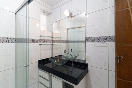 Apartamento à venda com 71m², 3 quartos e 1 vagaBanheiro Social 