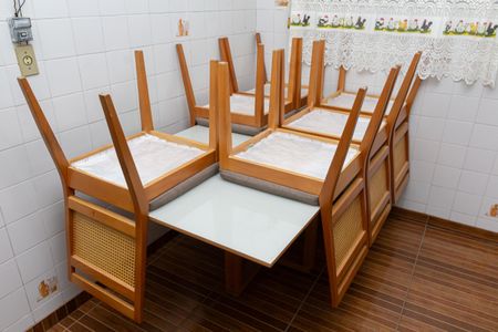 Casa para alugar com 90m², 2 quartos e 2 vagas Casa para alugar com 90m², 2 quartos e 2 vagasCopa