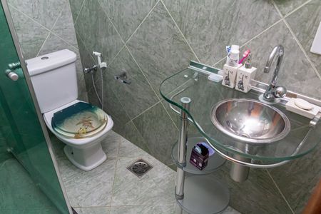 Casa para alugar com 90m², 2 quartos e 2 vagas Casa para alugar com 90m², 2 quartos e 2 vagasBanheiro 2