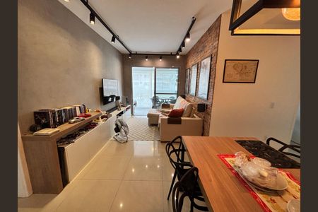 Sala de apartamento para alugar com 2 quartos, 82m² em Recreio dos Bandeirantes, Rio de Janeiro