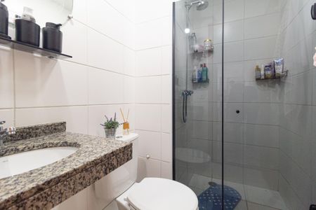 Apartamento à venda com 44m², 2 quartos e 1 vaga Apartamento à venda com 44m², 2 quartos e 1 vagaBanheiro