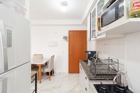 Apartamento à venda com 44m², 2 quartos e 1 vaga Apartamento à venda com 44m², 2 quartos e 1 vagaCozinha e área de serviço