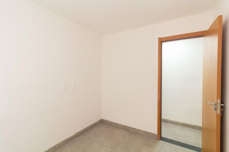 Quarto 2 de apartamento para alugar com 2 quartos, 44m² em Colônia (zona Leste), São Paulo