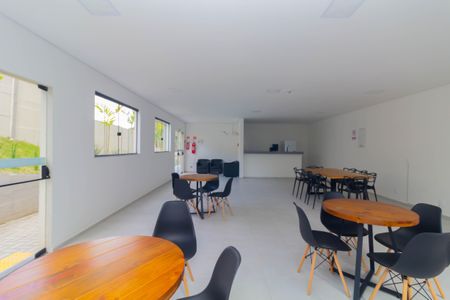Apartamento para alugar com 44m², 2 quartos e 1 vagaÁrea comum - Salão de festas