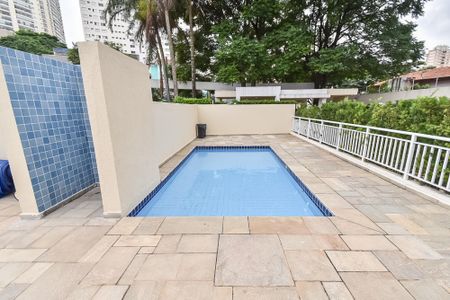 Apartamento à venda com 81m², 2 quartos e 2 vagas Apartamento à venda com 81m², 2 quartos e 2 vagasÁrea comum - Piscina