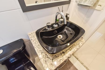 Apartamento à venda com 81m², 2 quartos e 2 vagas Apartamento à venda com 81m², 2 quartos e 2 vagasBanheiro