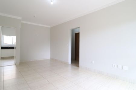 Sala de apartamento para alugar com 3 quartos, 94m² em Santa Mônica, Uberlândia