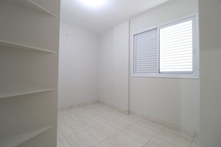 Quarto 1 de apartamento para alugar com 3 quartos, 94m² em Santa Mônica, Uberlândia
