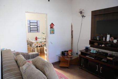 Sala de casa à venda com 2 quartos, 360m² em Água Branca, Contagem