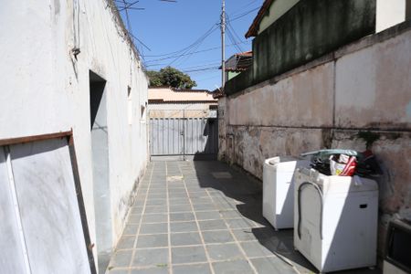 Casa à venda com 360m², 2 quartos e 2 vagasQuintal