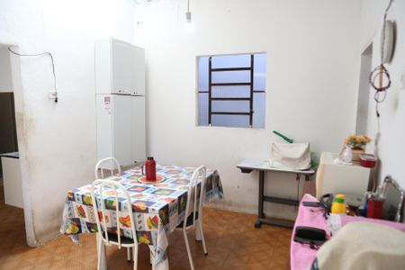 Casa à venda com 360m², 2 quartos e 2 vagasCopa