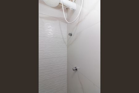 Casa de condomínio à venda com 77m², 2 quartos e 2 vagasBanheiro 1