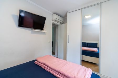 Casa de condomínio à venda com 77m², 2 quartos e 2 vagasQuarto 1