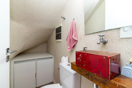 Casa de condomínio à venda com 77m², 2 quartos e 2 vagasLavabo