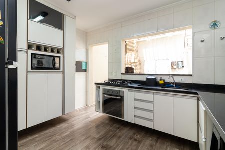 Casa de condomínio à venda com 77m², 2 quartos e 2 vagasCozinha