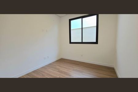 Casa à venda com 149m², 4 quartos e 2 vagas