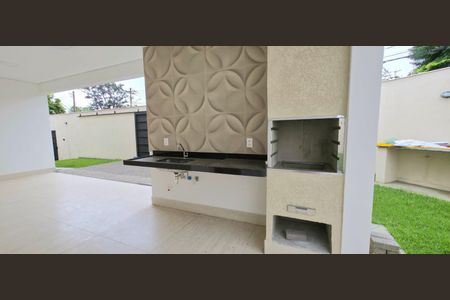 Casa à venda com 149m², 4 quartos e 2 vagas