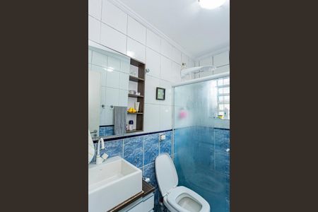 Casa à venda com 105m², 4 quartos e 2 vagasBanheiro 2