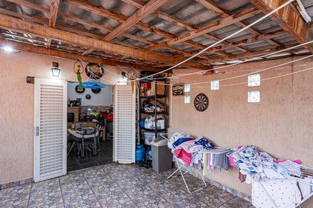 Casa à venda com 105m², 4 quartos e 2 vagasÁrea de Serviço