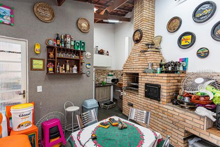 Casa à venda com 105m², 4 quartos e 2 vagasEspaço Gourmet